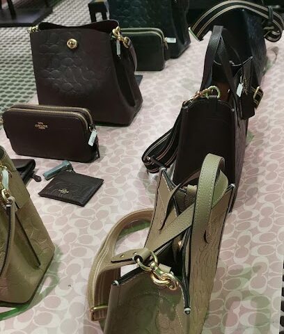 كوتش مول العرب - جدة - +966 59 301 8774