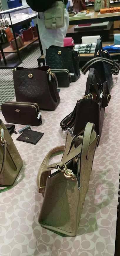 كوتش مول العرب - Saudi Arabia|Mall of arbia