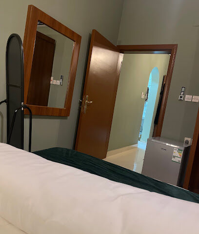 شقق الحزم - الرس - +966 16 333 9039
