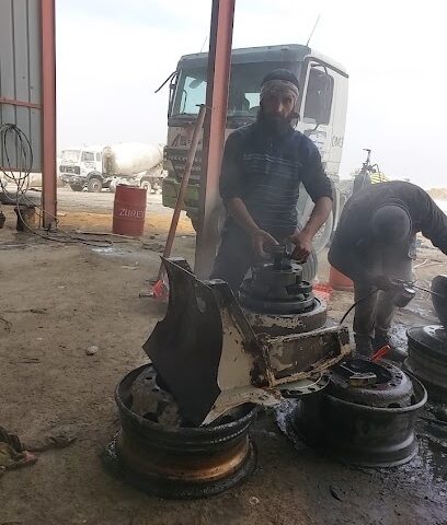 ورشه صيانه شاحنات متنقله -  - +966 56 495 6757